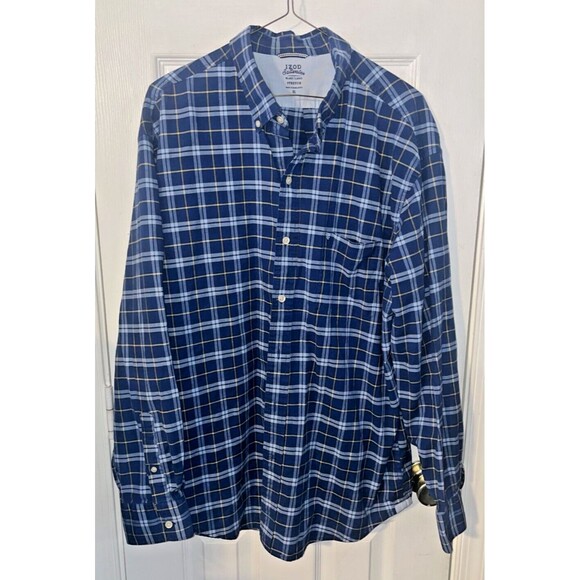 IZOD Saltwater Plaid Shirt (Men’s Size XL) • Classic Stretch • Button Up • EUC - Picture 1 of 5